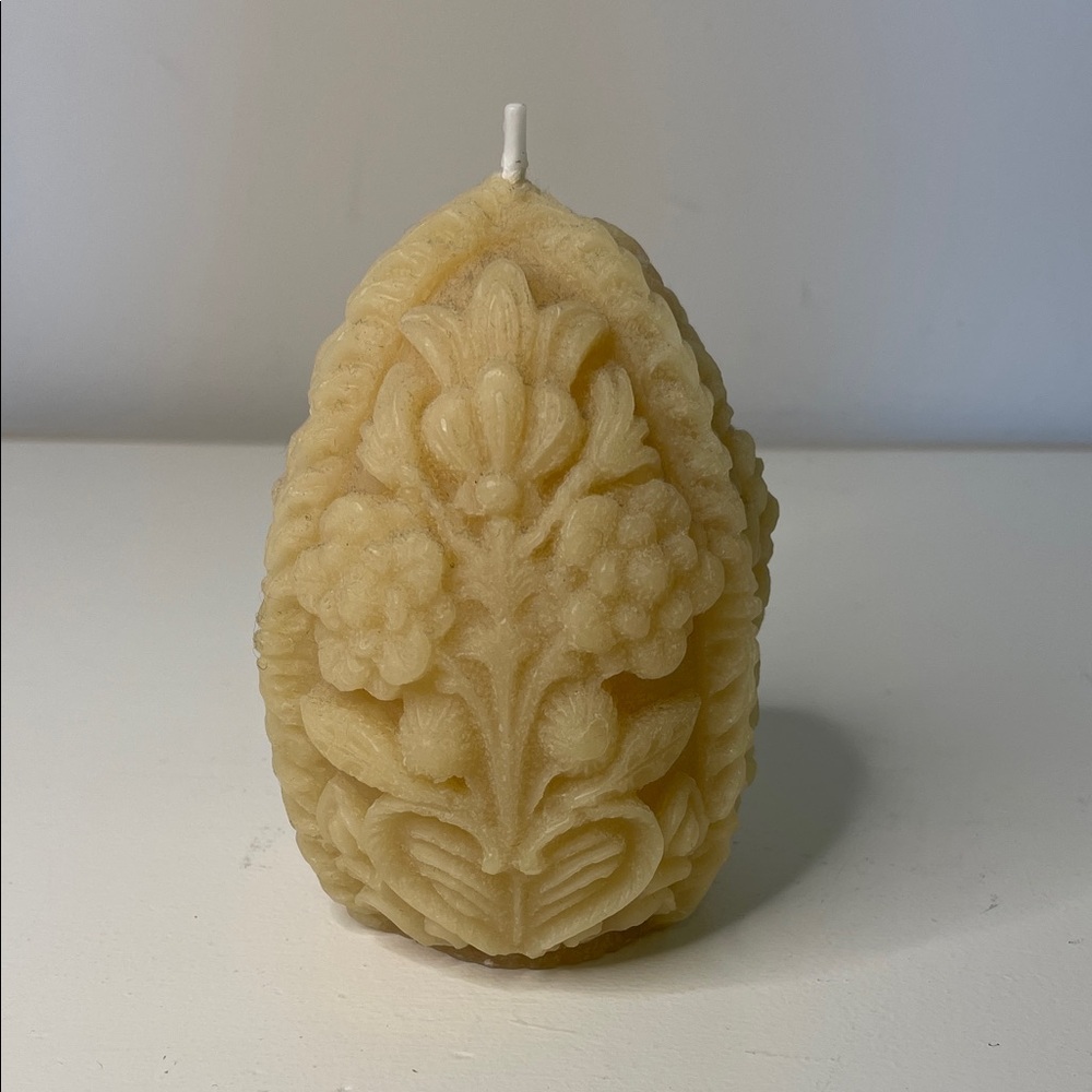 Sunbeam Beeswax Carved Floral Decorative Candle